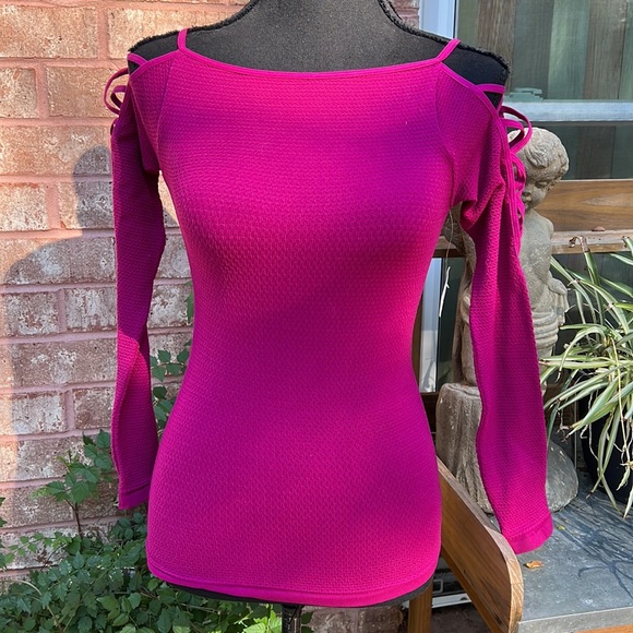 #1034 NWT Free People Cross Shoulder LongSleeve Layering Top Size Xs/S Fuchsia - Picture 5 of 13